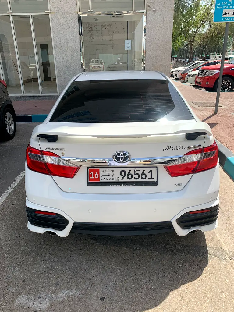 Toyota Aurion 2013 — photo 1 of 8