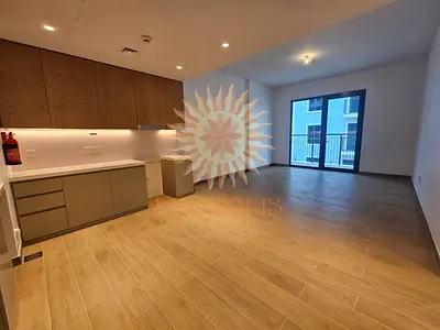 OPEN PLAN | AVAILABLE | BALCONY | QUIET COMMUNITY