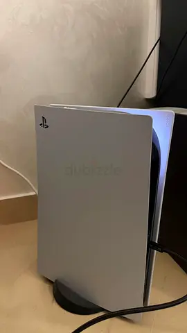 Playstation 5 with 1 game and 1 controller