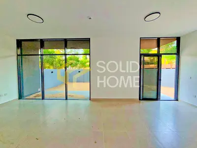 Single row | Middle TH | Fully Paid | Smart Home | Freehold