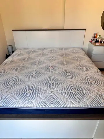 king bed for sale