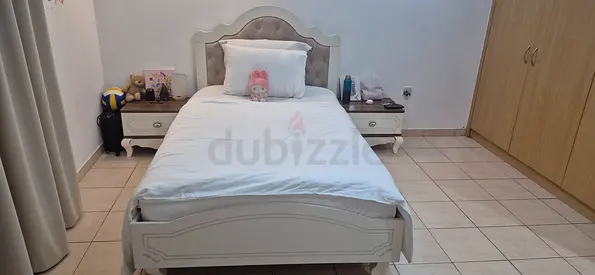 Single full set bedroom  for sale