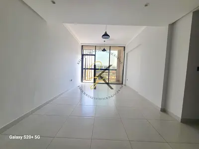 luxury 2bedroom apartment with balcony with wardrobe with wardrobe with gym like good building in f