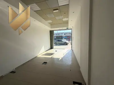 Shop Ind 5 Main Road 500 Sqft Strong Trade Spot