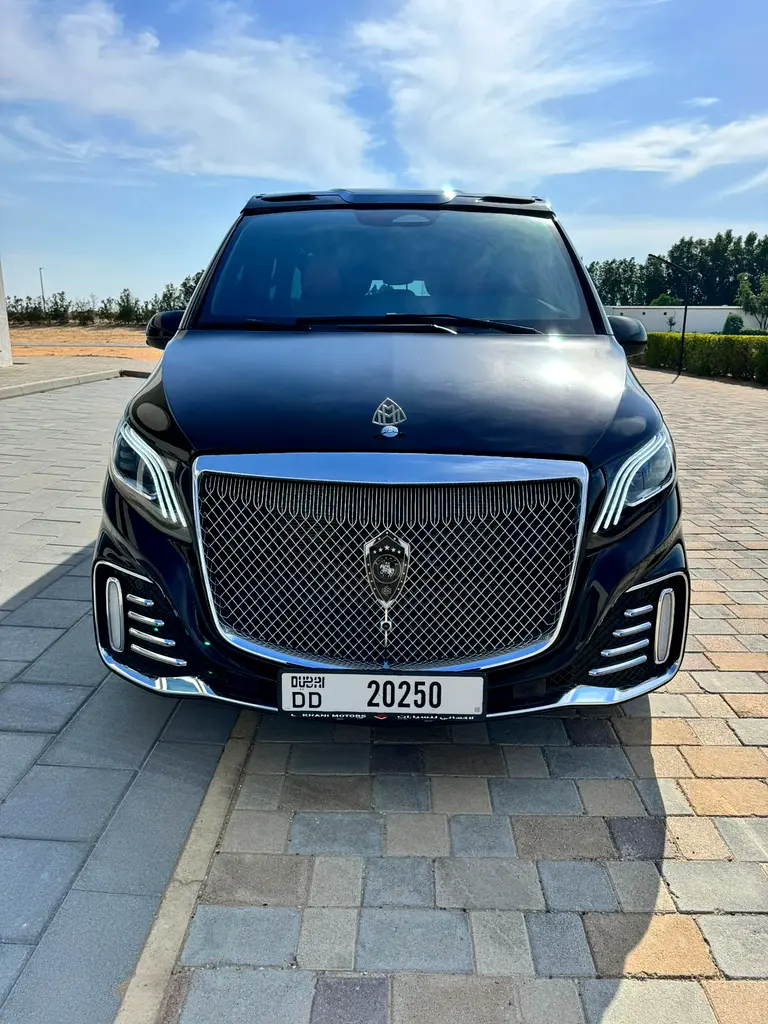 Mercedes-Benz Vito 2025 — photo 1 of 10
