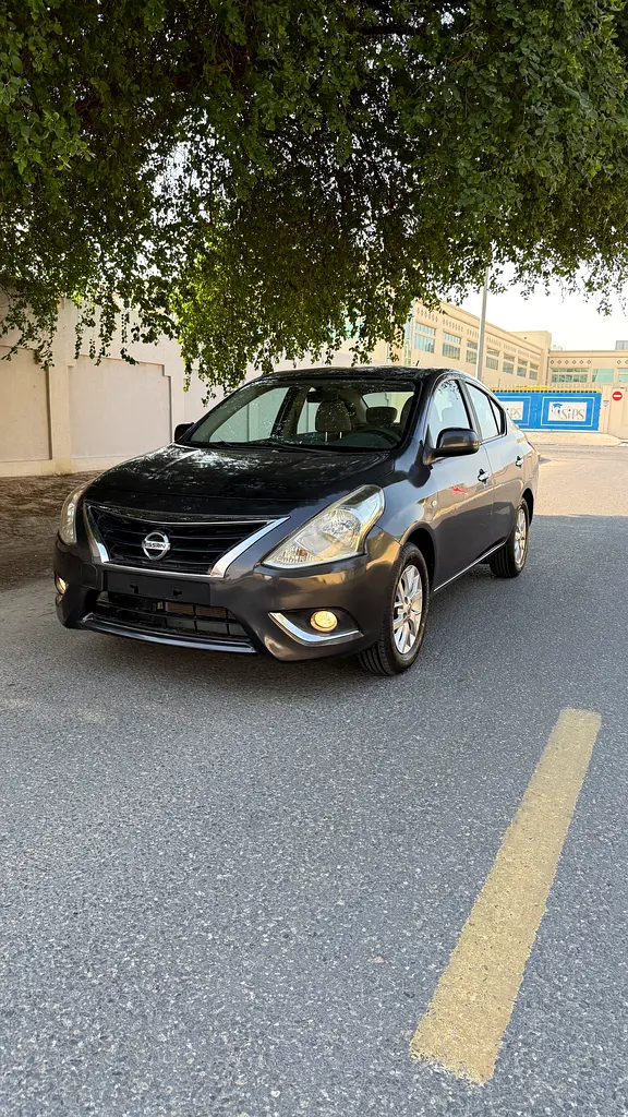 Nissan Sunny 2019 — photo 1 of 11