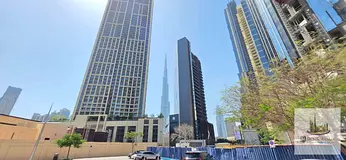 PRIME LOCATION / NEXT TO DUBAI MALL / EXCLUSIVE