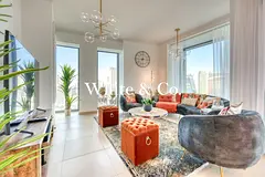 Bills included | High Floor | Spacious
