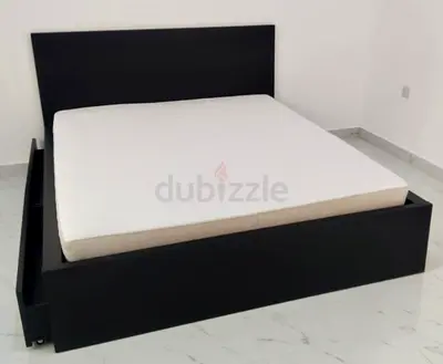 IKEA malam king‑size bed (180 × 200 cm) with 2 storage drawers and an IKEA mattress ✨