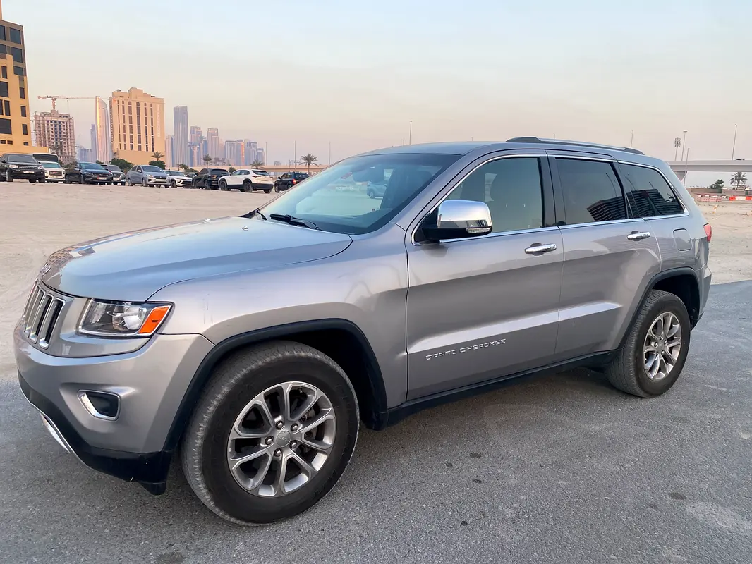 Jeep Grand Cherokee 2014 — photo 1 of 16