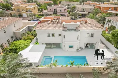 Fully Renovated | Unique Villa | Single Row
