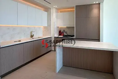 |Ready to move | brand new | big unit | Modern layout