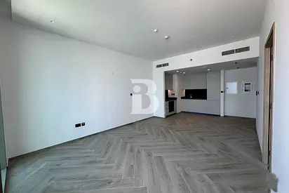 high floor| Good Deal | vacant soon