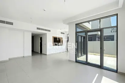 Best Deal | Vacant Single Row Privacy Villa