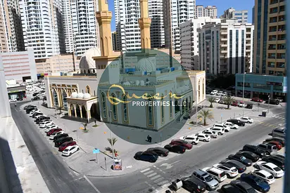 رحابة السكن والراحة في قلب الراشدية: شقة غرفتين وصالة للإيجار بمساحة 1560 قدم مع تكييف مركزي وباركن مجاني في منطقة الراشدية 3 المتميزة