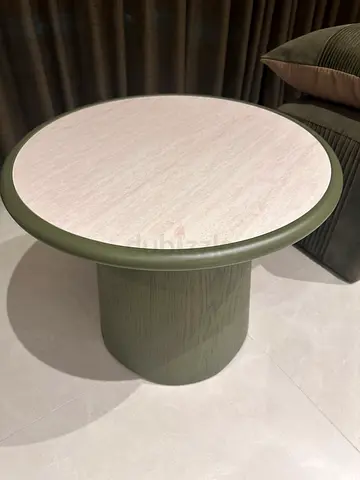 Round Coffee Side Table with Wood Finish Top