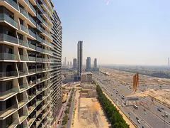 SKYLINE VIEW| HIGH FLOOR | READY TO MOVE IN