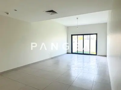 Fully Furnished | Corner Unit | Private Garden