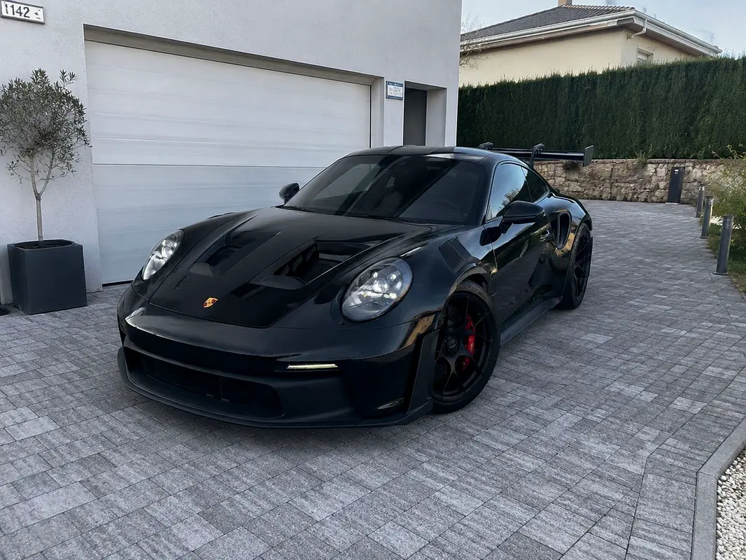Porsche 911 2025 — photo 1 of 5