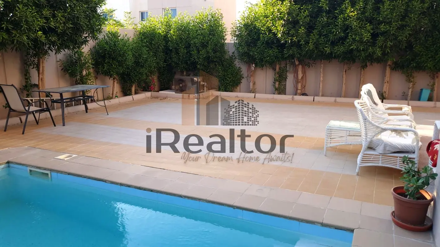5 Bed with Private Pool | Single Row | Corner Unit