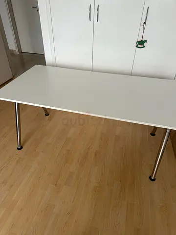 IKEA table with adjustable legs