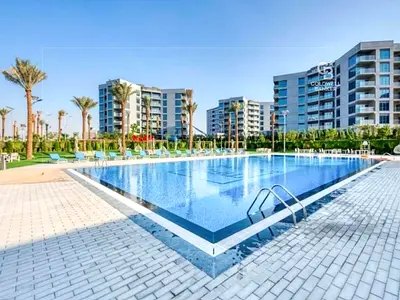 Vacant | Multiple Options | Pool, Gym and Park