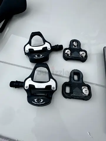 Bike cleats Look