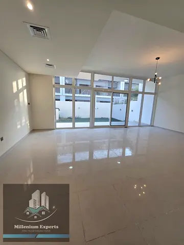LUXURY SPACIOUS 4 BEDROOMS PLUS MAID UNFURNISHED FOR RENT READY TO MOVE