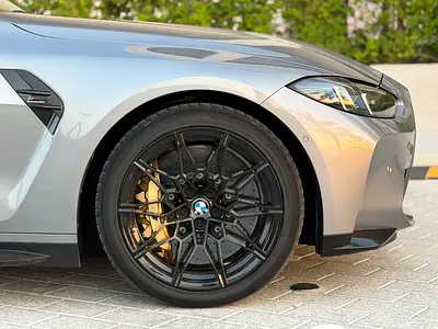 صورة 7 لـ 2025 BMW M4