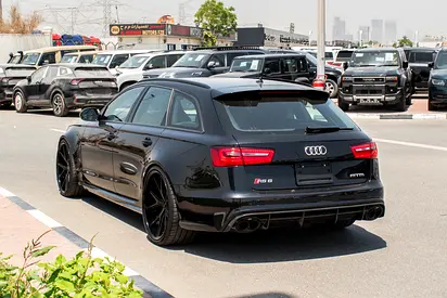 صورة 6 لـ 2014 AUDI RS6