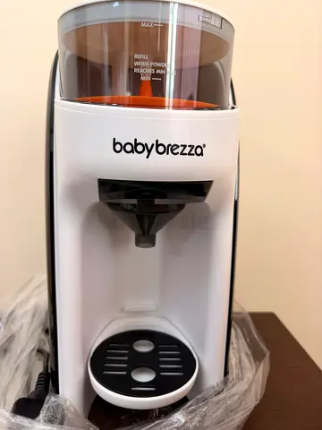 Baby Brezza  Formula Pro Advanced - Excellent condition -used