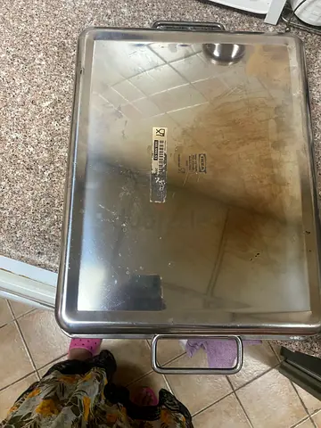 Large stainless steel roasting/serving tray with lid (used)
