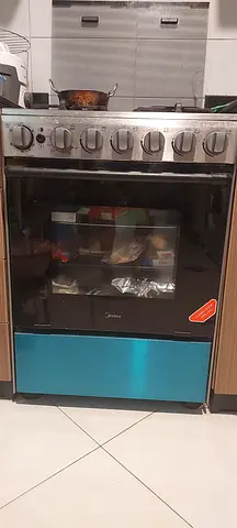 Used freestanding gas oven and cooker - good working condition
