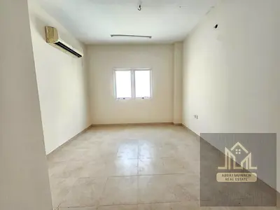 Ready to move apartment available prime location family building near safari Mall