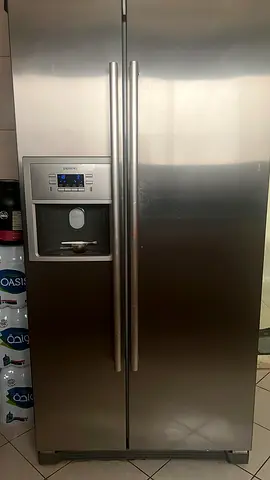 Siemens Freestanding American Side by Side Refrigerator