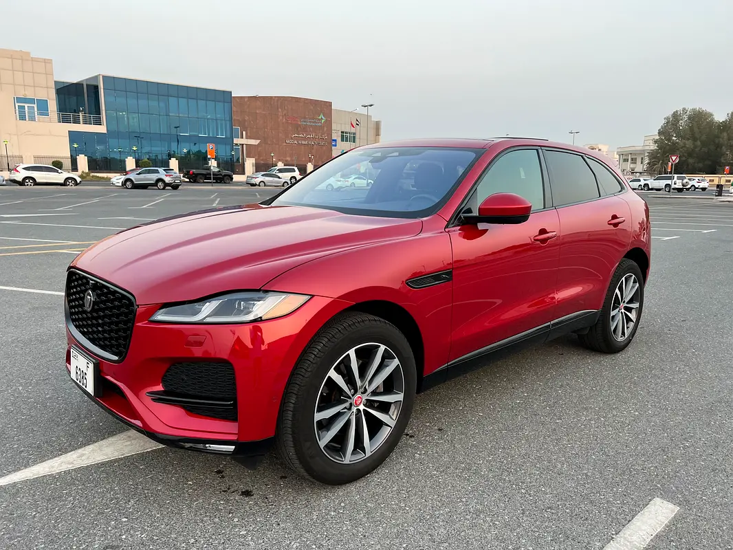 Jaguar F-Pace 2021 — photo 1 of 11