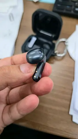 Used Samsung Galaxy Buds 4 (Orignal), wireless Bluetooth earphones with charging case