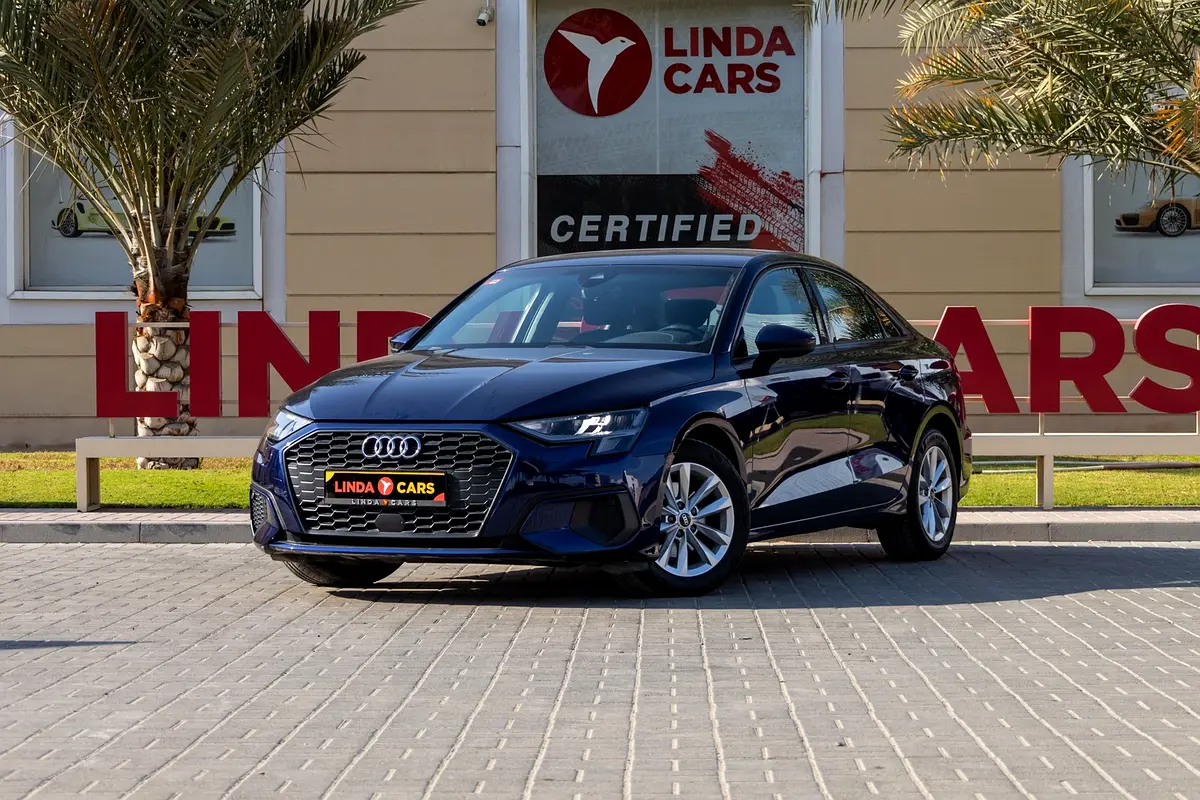 Audi A3 2022 — photo 1 of 20