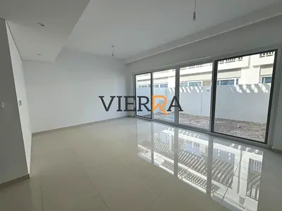 Spacious 3BR Townhouse | Rooftop Access | Family-Friendly Community