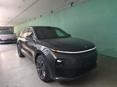 2025 Lixiang L6pro