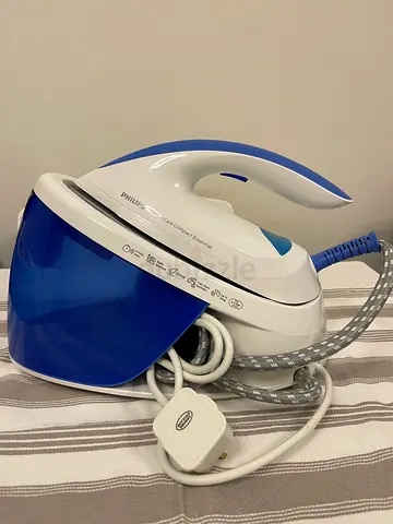 PHILIPS PerfectCare Compact Essential Steam Generator Iron,