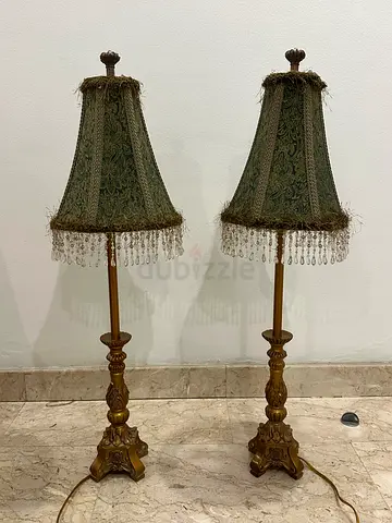 2 lamps