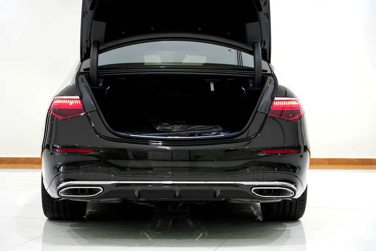 Mercedes-Benz S-Class 2026