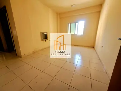 1 BHK WITH CENTRALISED AC///FULL TUB WASHROOM// ON D ROADSIDE//CLOSE TO BANNU BEEF PULAV// ONLY FOR