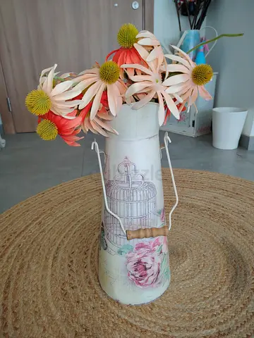 Pair of Decorative Ceramic Birds with Faux Ivy and Birdcage Accent