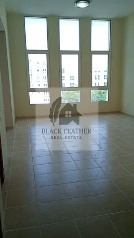6 Cheqs L-shape Bright Studio Balcony+Store room Next to metro Mogul Discovery Gardens