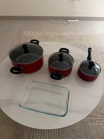 Set of three red cooking pots with lids + glass baking dish - good condition