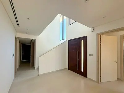 4BR Villa | Maid + Driver | 3 Parking | Large Plot