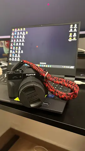 Fuji XT20 Black with Viltrox9mmF/2.8
