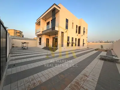 اغتنم الفرصة وامتلك فيلا فاخرة من 5 غرف نوم تصميمات مودرن بتشطيبات راقية في منطقة الياسمين التي تعد إحدى أجمل وأهدأ مناطق عجمان